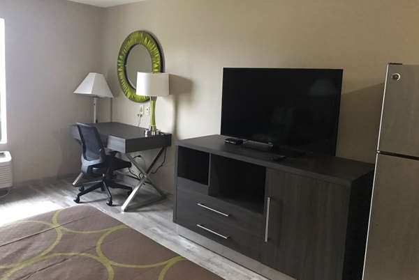  - Super 8 Hotel Pascagoula