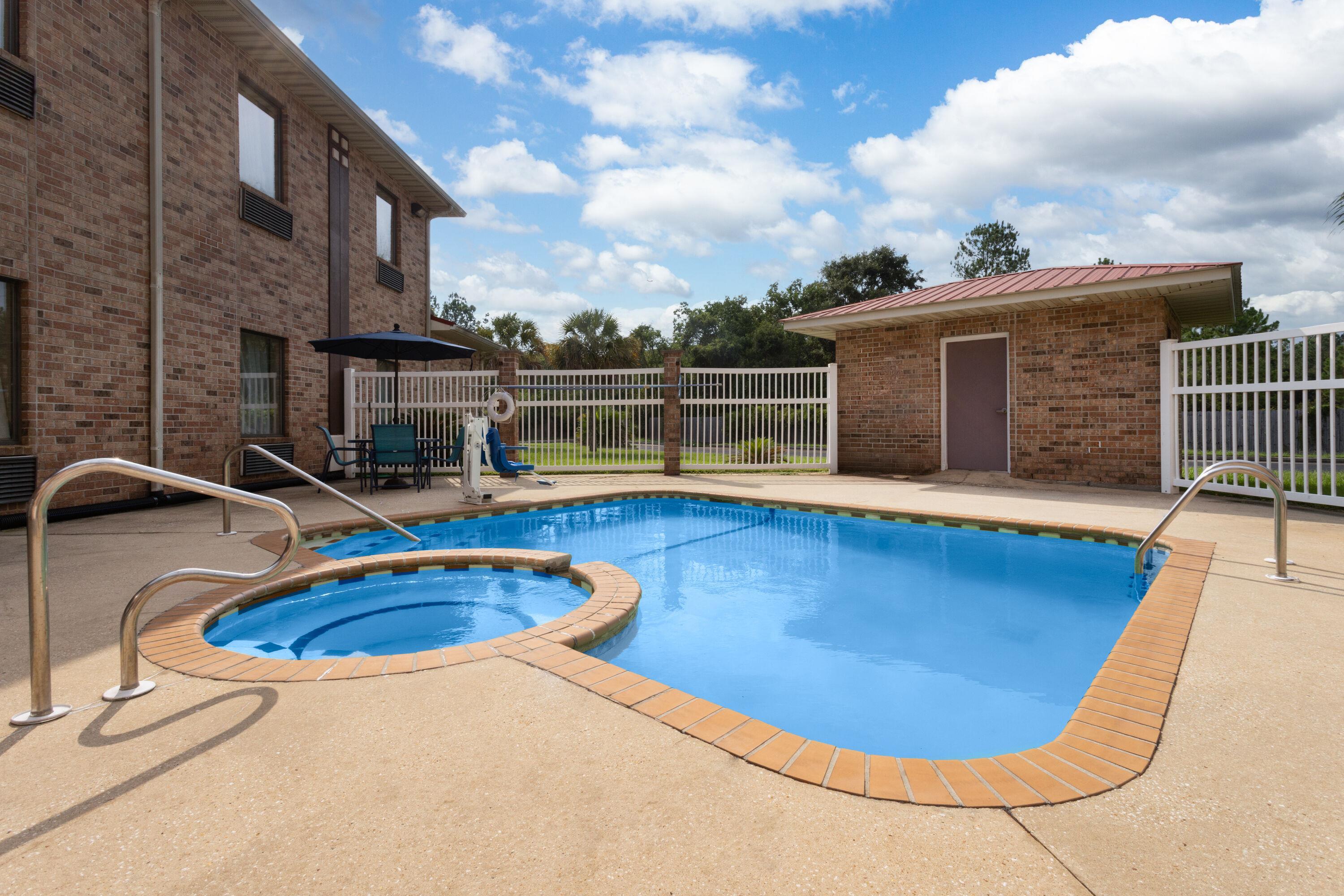 Pool - indoor | Super 8 by Wyndham Pascagoula