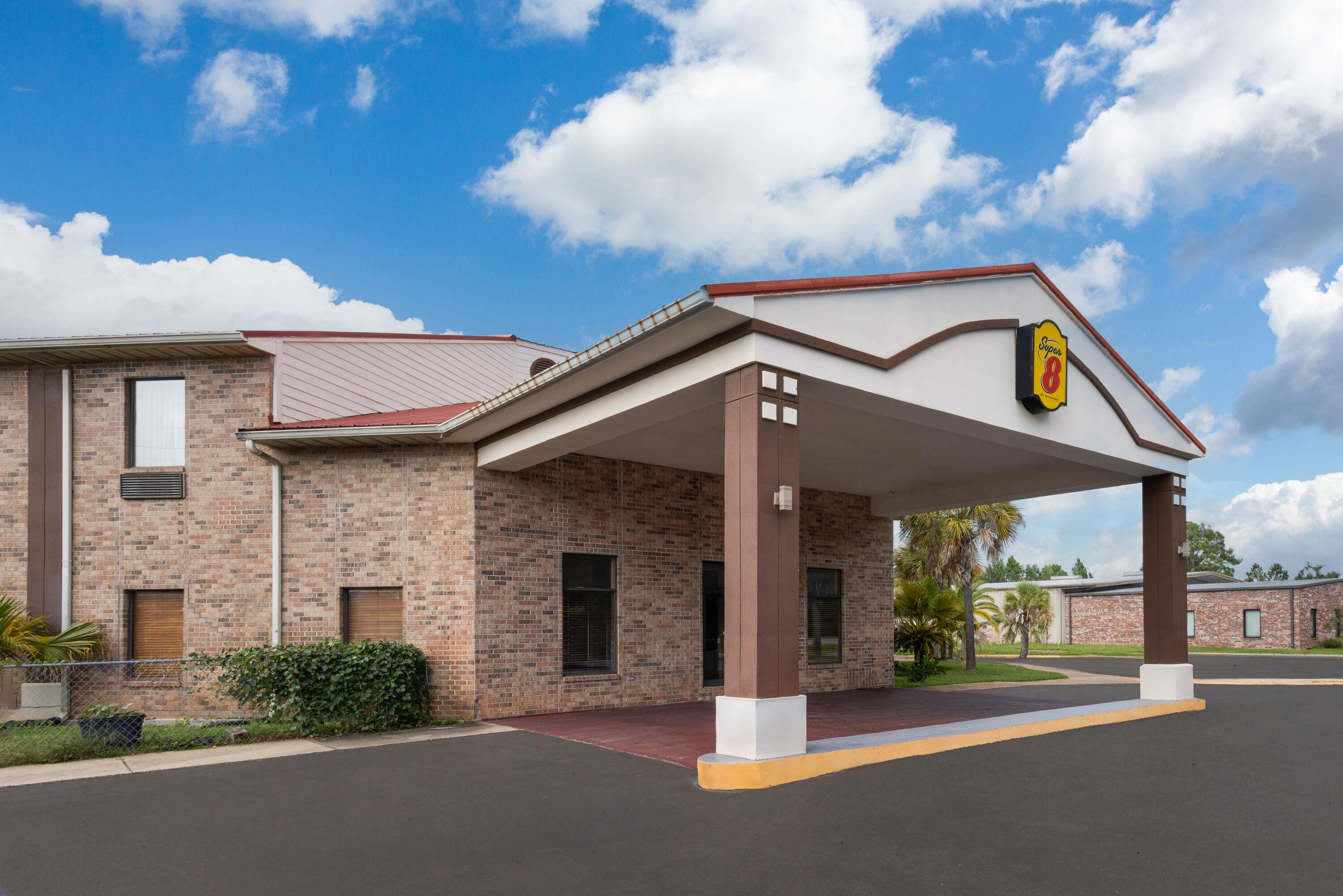 Exterior | Super 8 by Wyndham Pascagoula