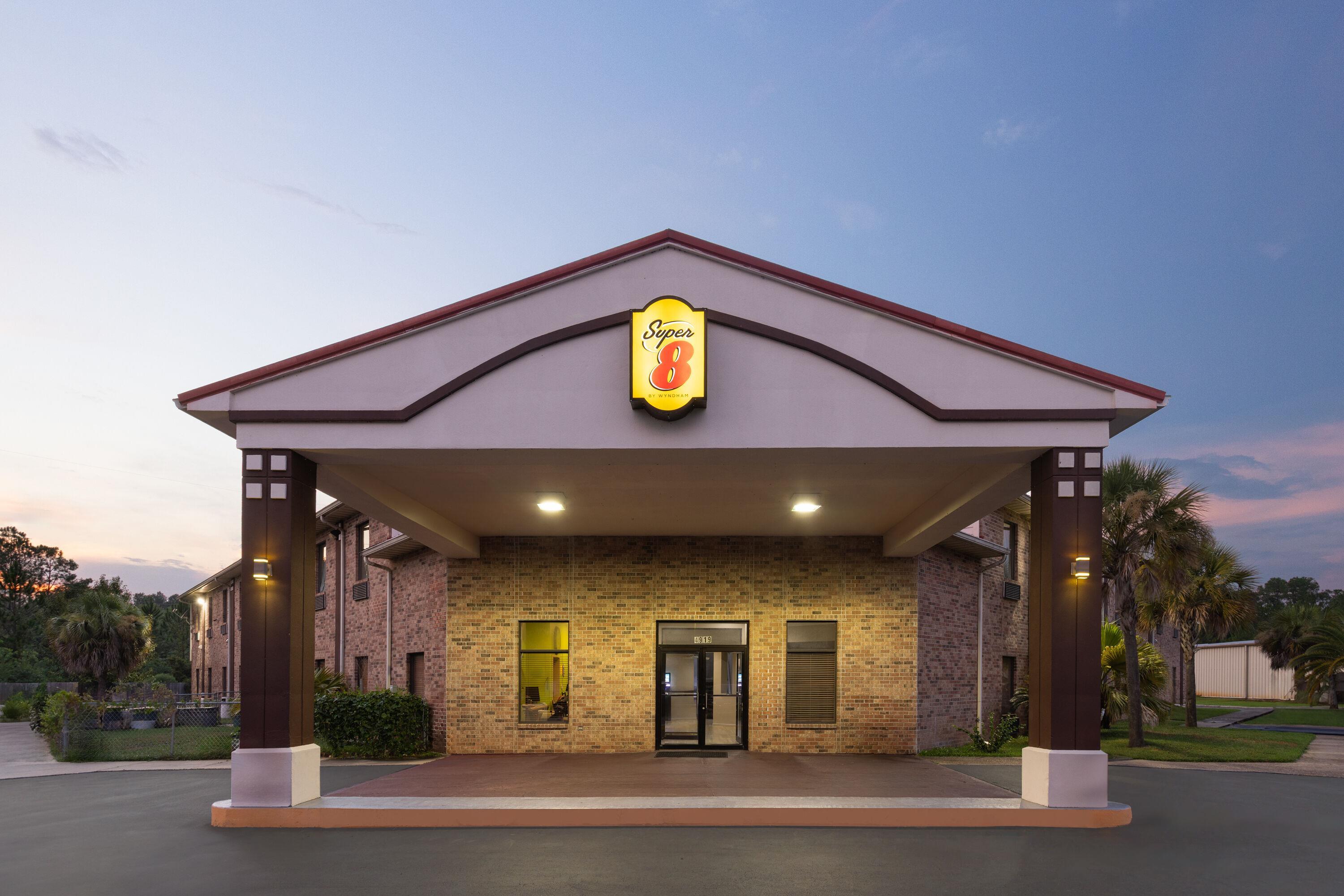 Exterior | Super 8 by Wyndham Pascagoula