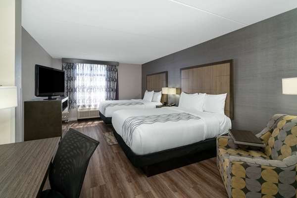  - La Quinta Inn & Suites Downtown North Raleigh - I-540, Exit 11