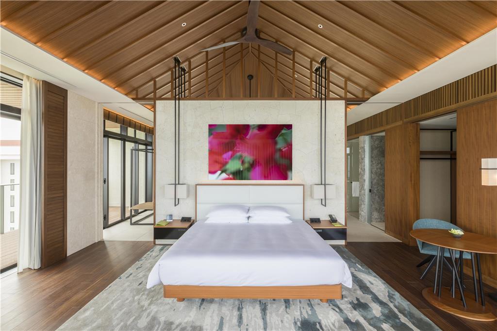 HYATT REGENCY SERAGAKI ISL OKINAWA-guestroom-Guest Room,Suite,On-Site.jpg