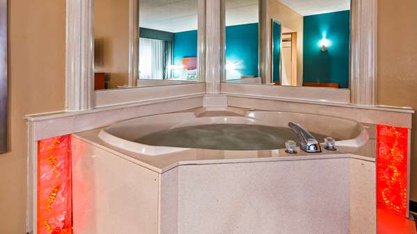  - Best Western Warren Hotel