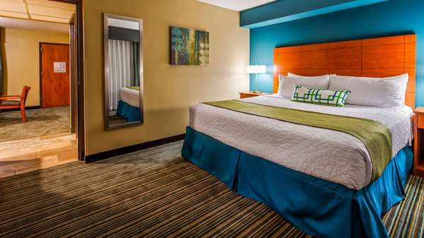  - Best Western Warren Hotel