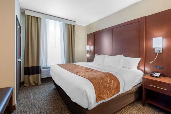 Suite - Comfort Suites Airport Denver