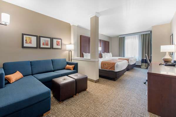 Suite - Comfort Suites Airport Denver