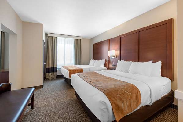 Suite - Comfort Suites Airport Denver