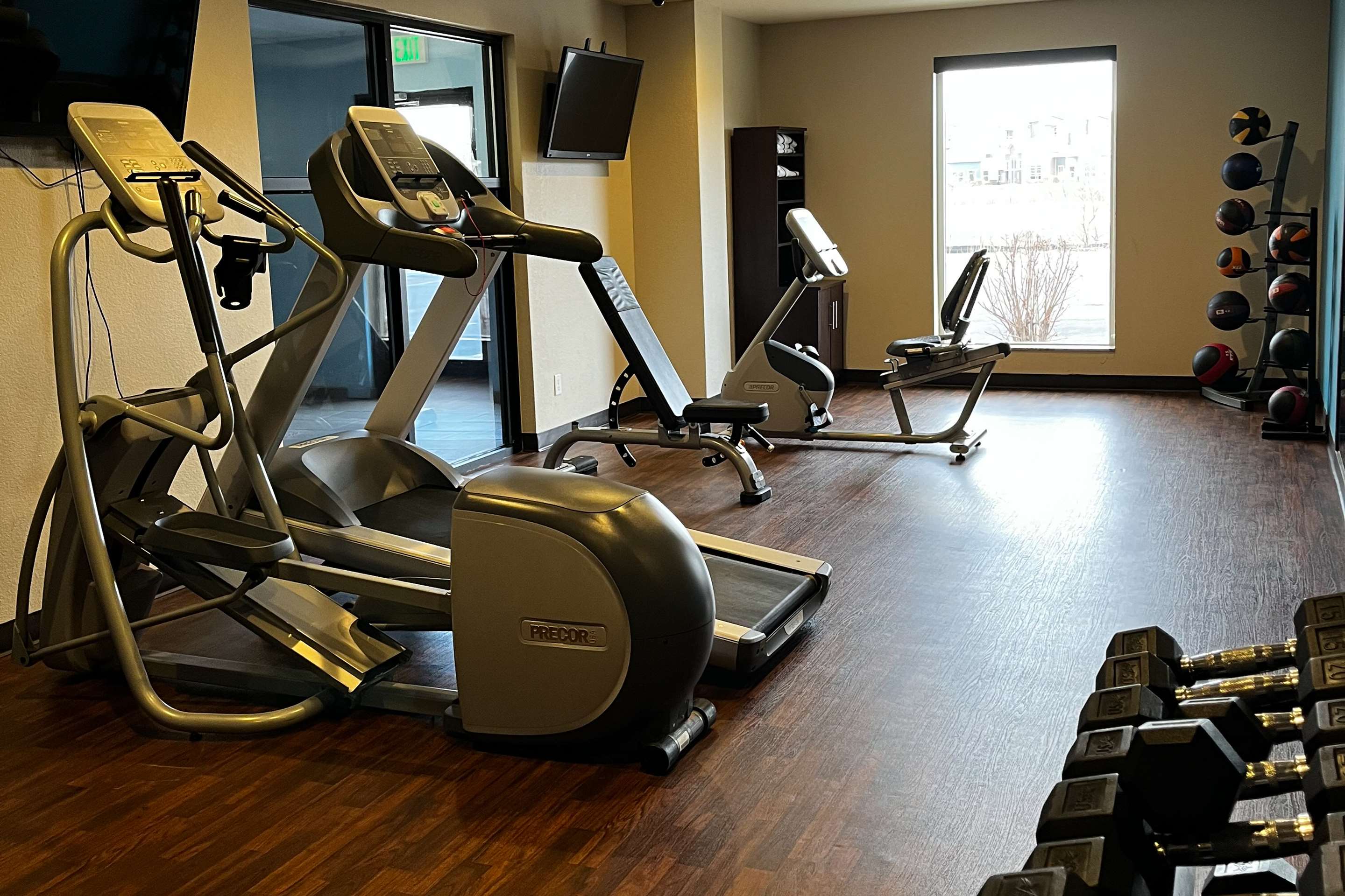 Fitness center | Comfort Suites Denver International Airport
