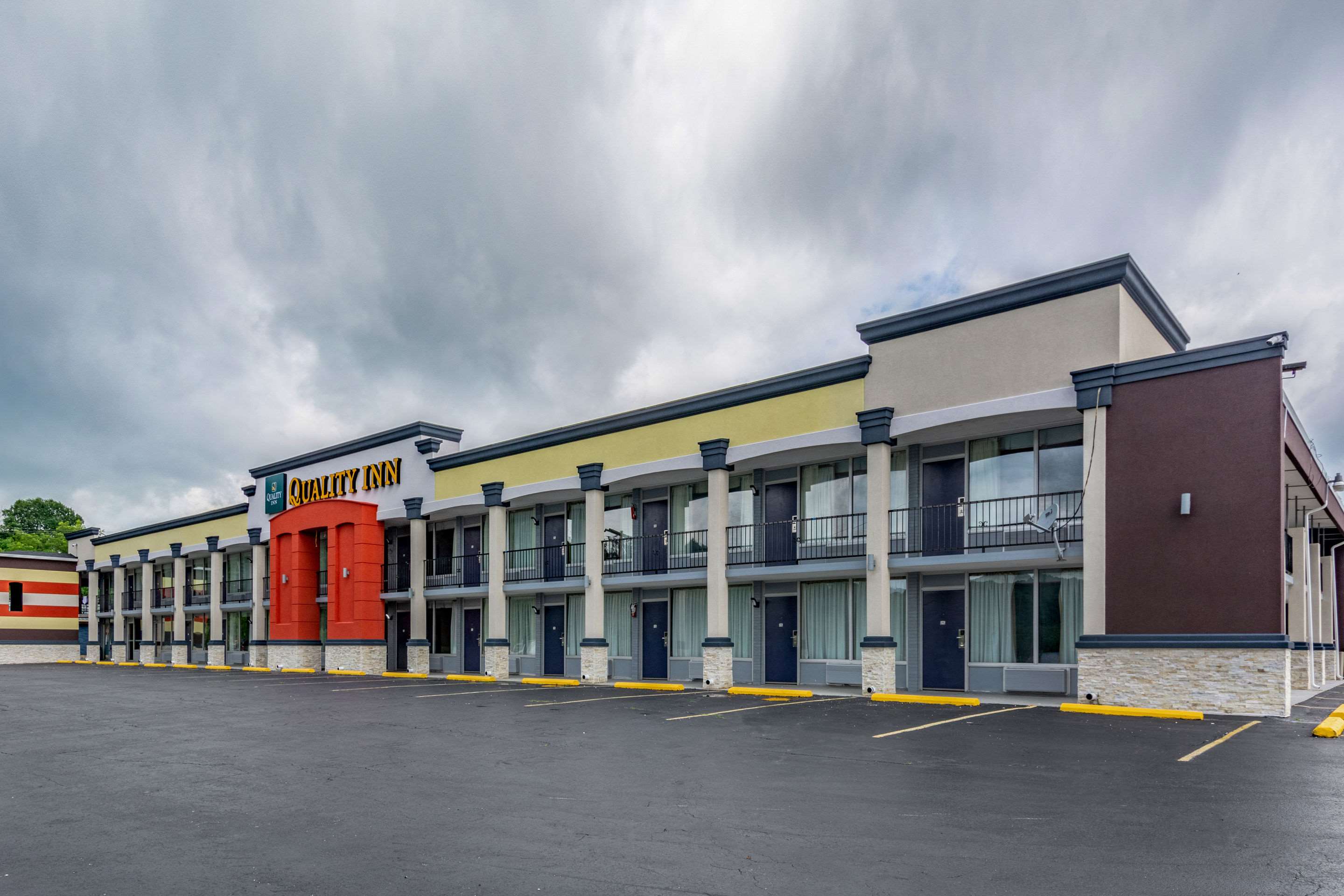 Hotel exterior | Quality Inn