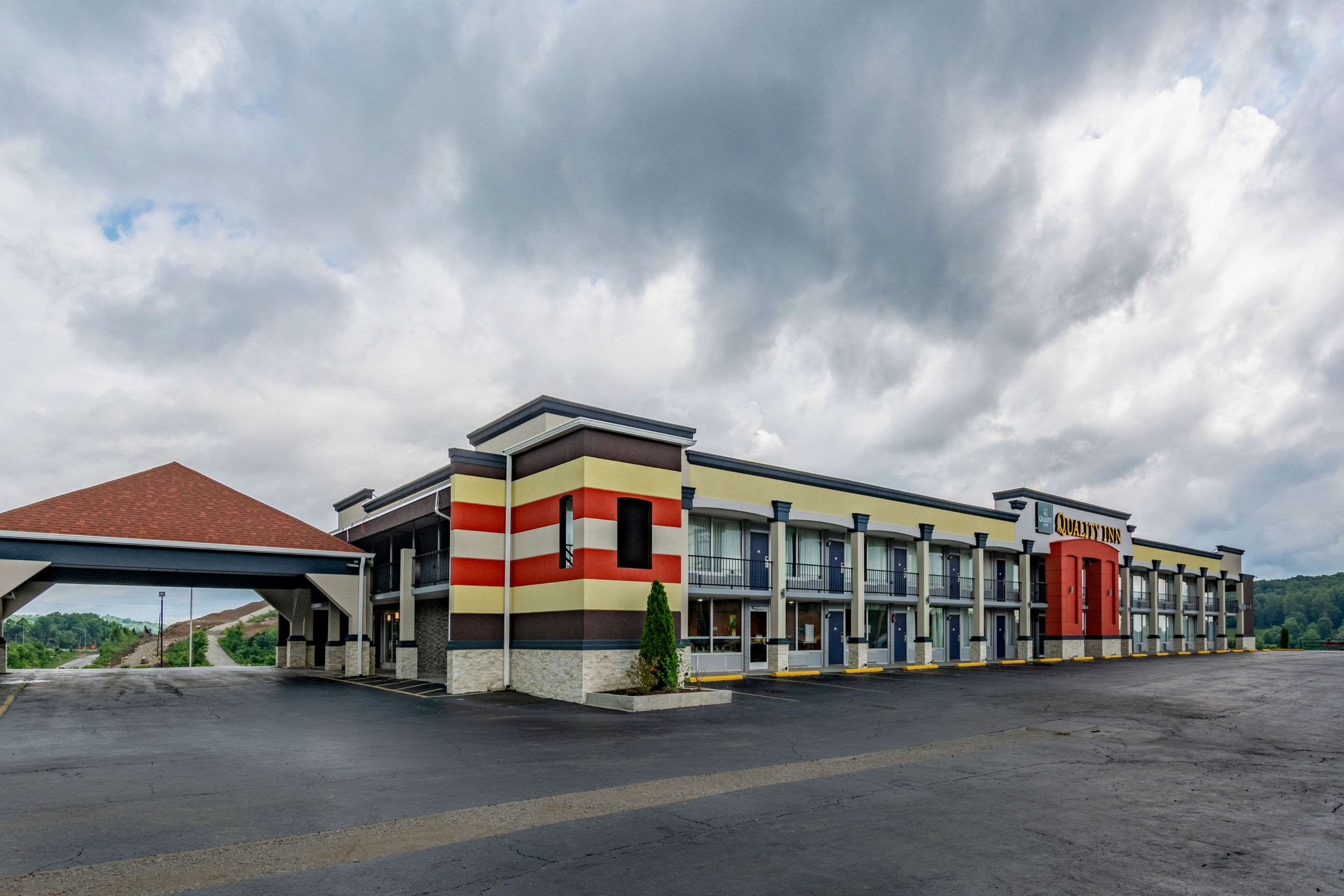 Hotel exterior | Quality Inn