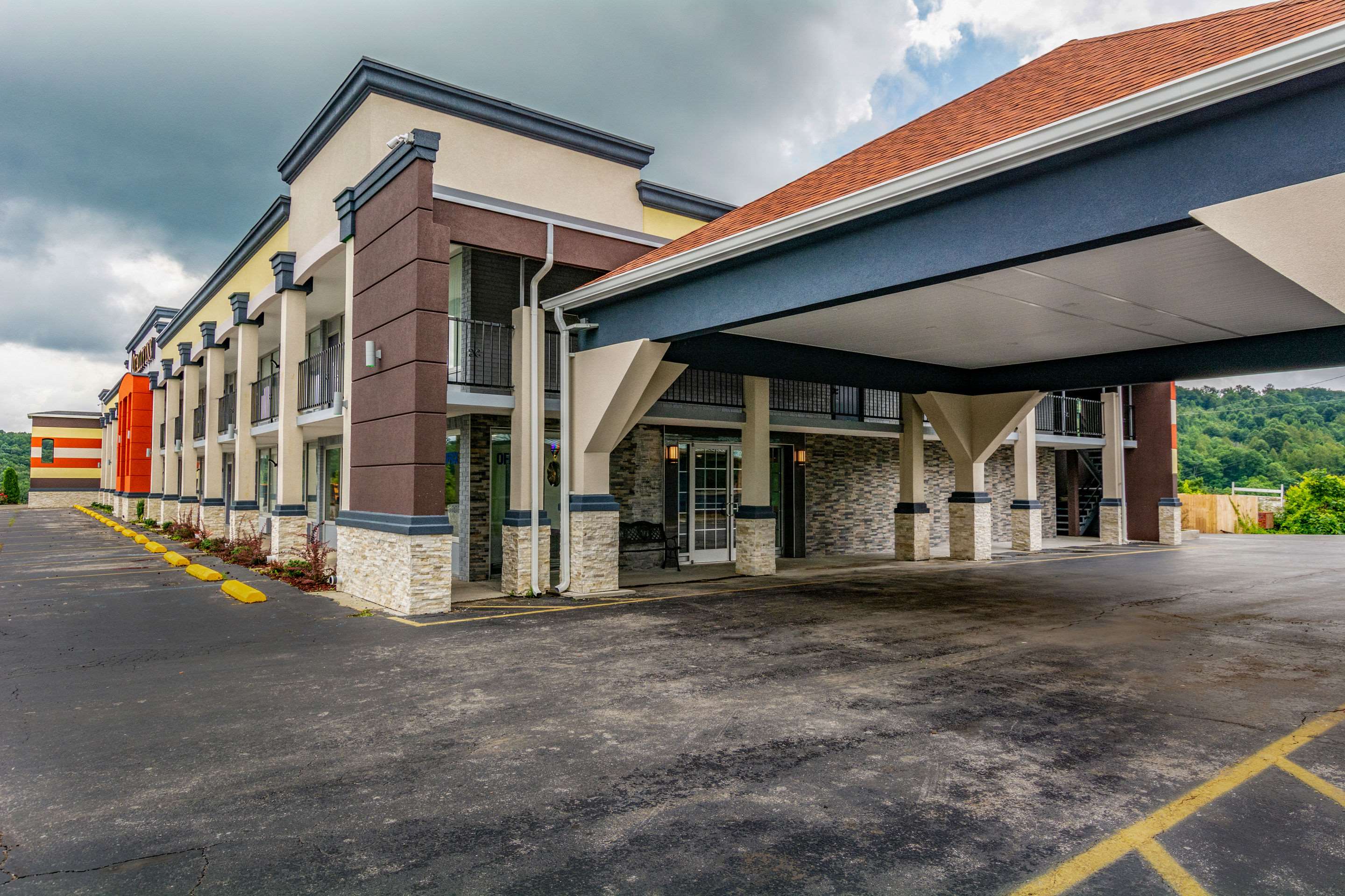 Hotel exterior | Quality Inn