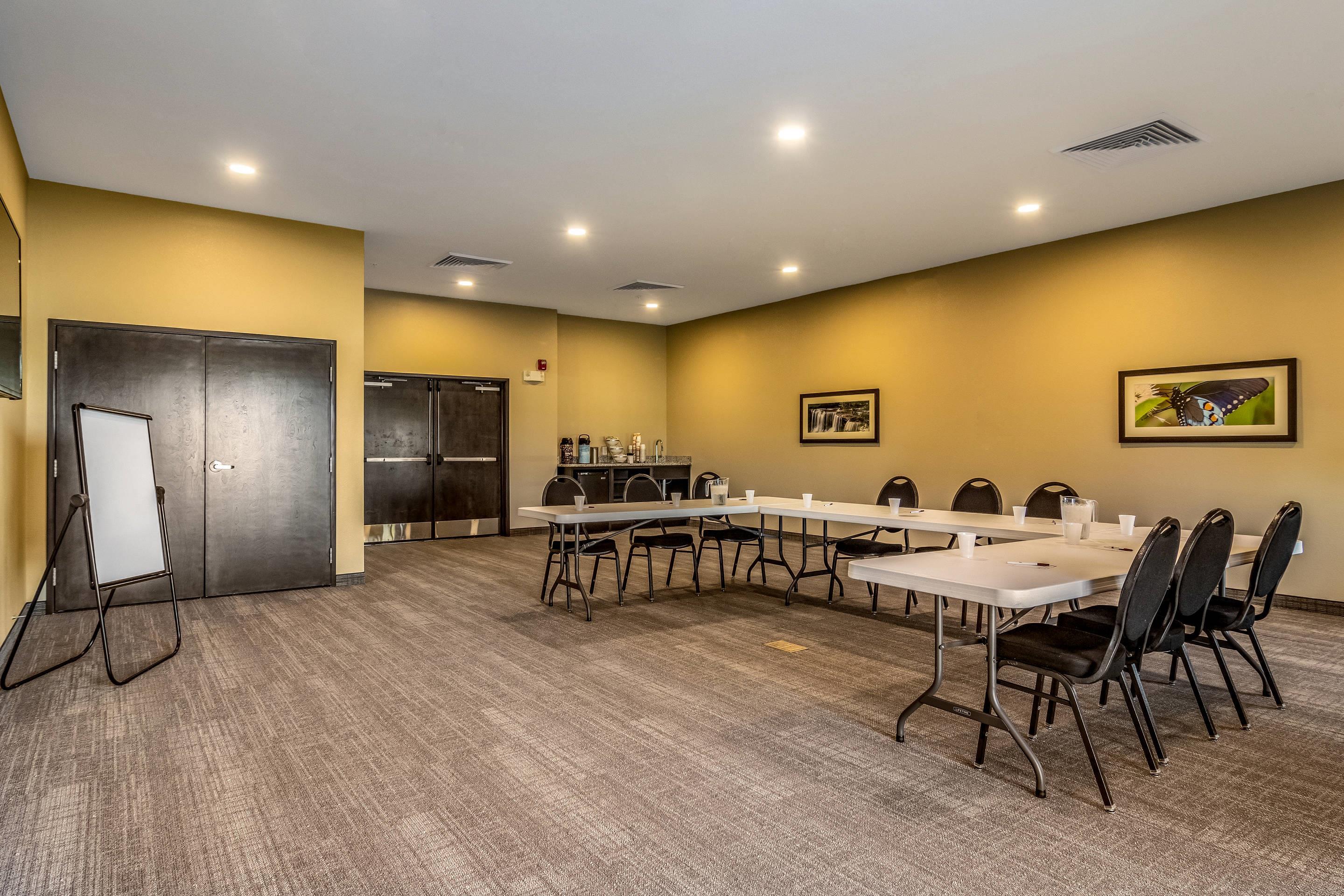 Meeting room | Comfort Suites