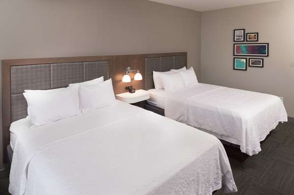  - Hampton Inn & Suites Biltmore Area Asheville - I-26, Exit 33