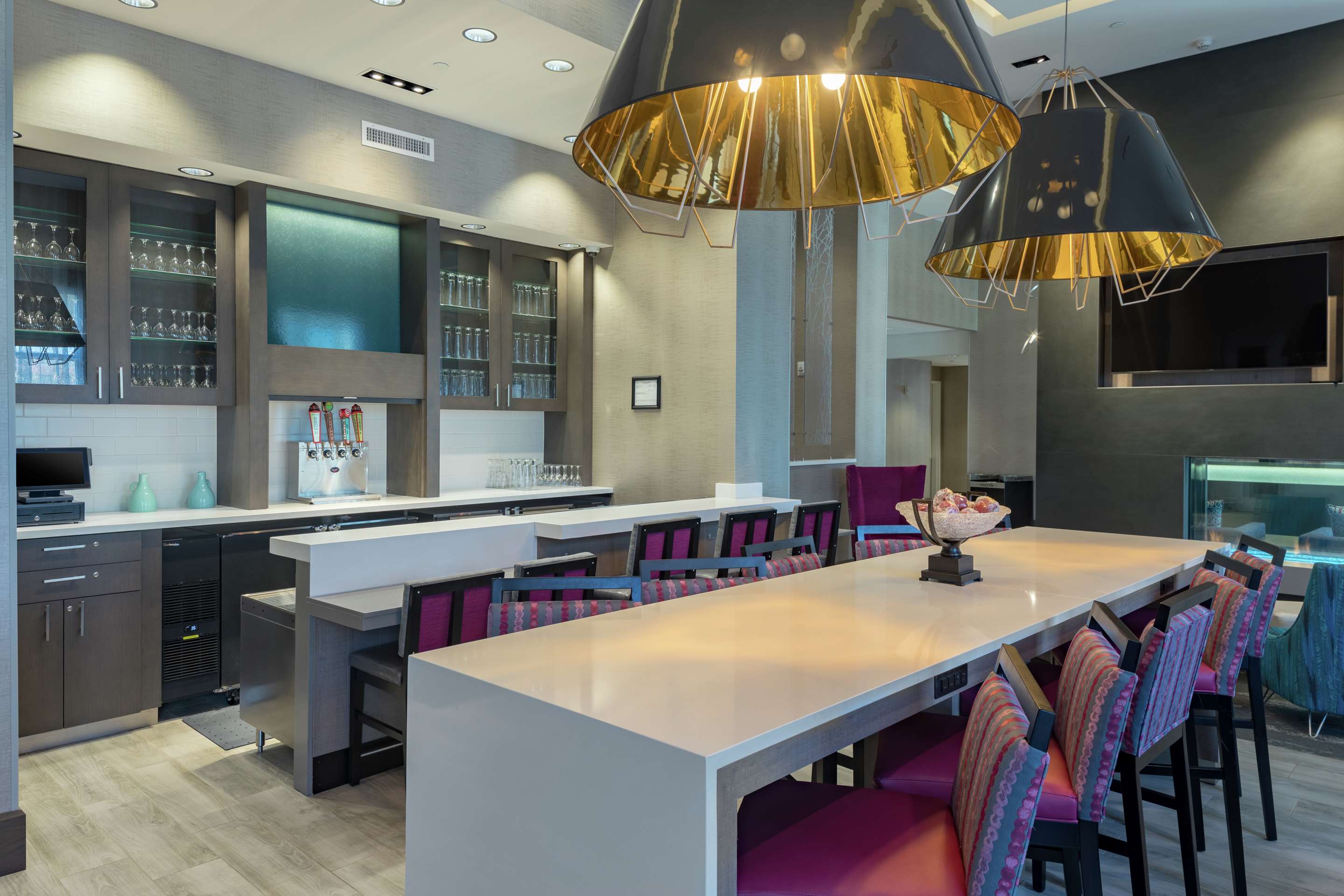 Lobby | Hampton Inn & Suites Asheville Biltmore Area