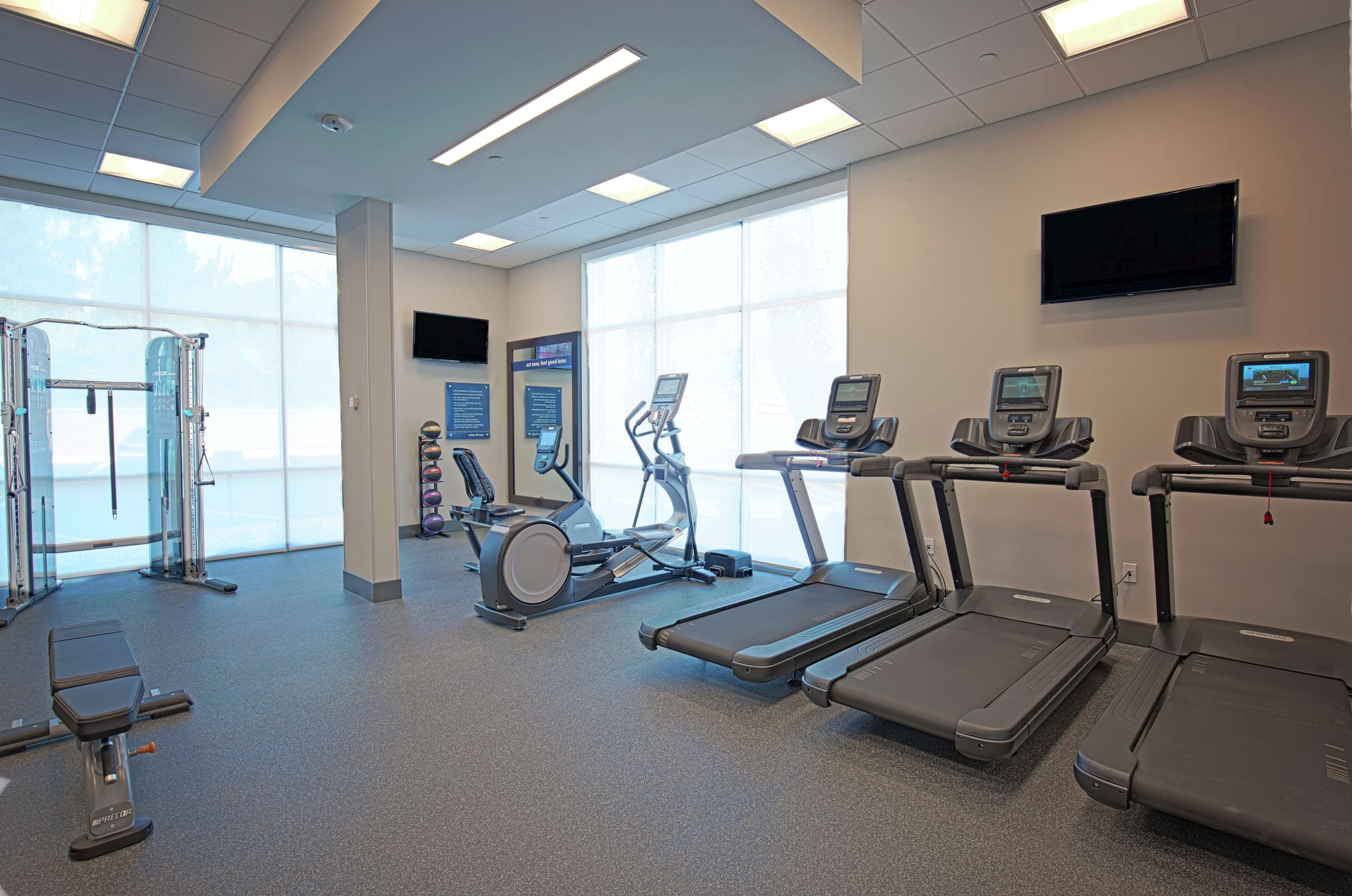 Health club fitness center gym | Hampton Inn & Suites Asheville Biltmore Area