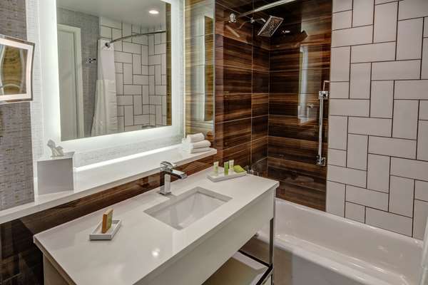  - Hilton Hotel Cool Springs Franklin - I-65, Exit 68