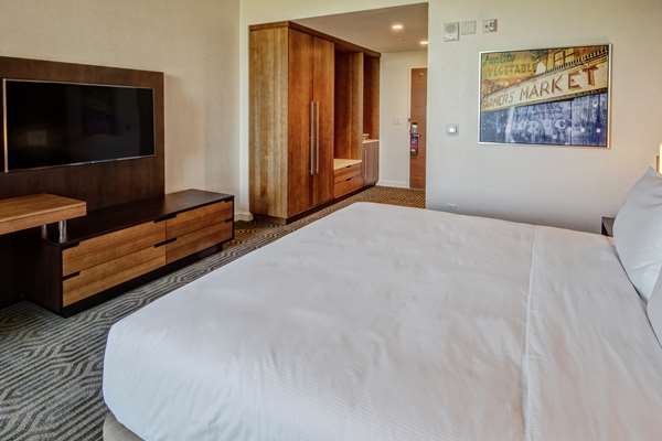  - Hilton Hotel Cool Springs Franklin - I-65, Exit 68