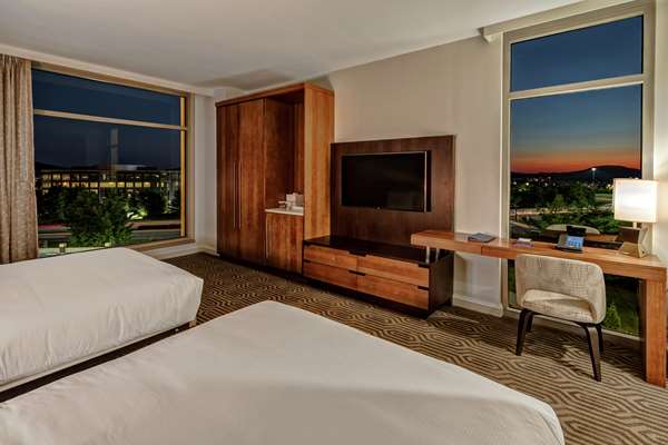  - Hilton Hotel Cool Springs Franklin - I-65, Exit 68