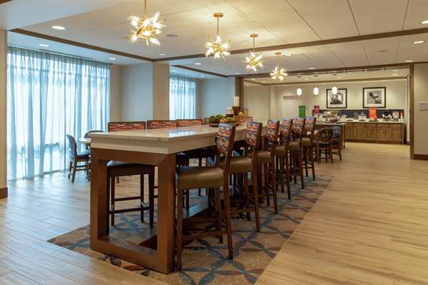 Amenities - Hampton Inn Bourbonnais - I-57, Exit 315