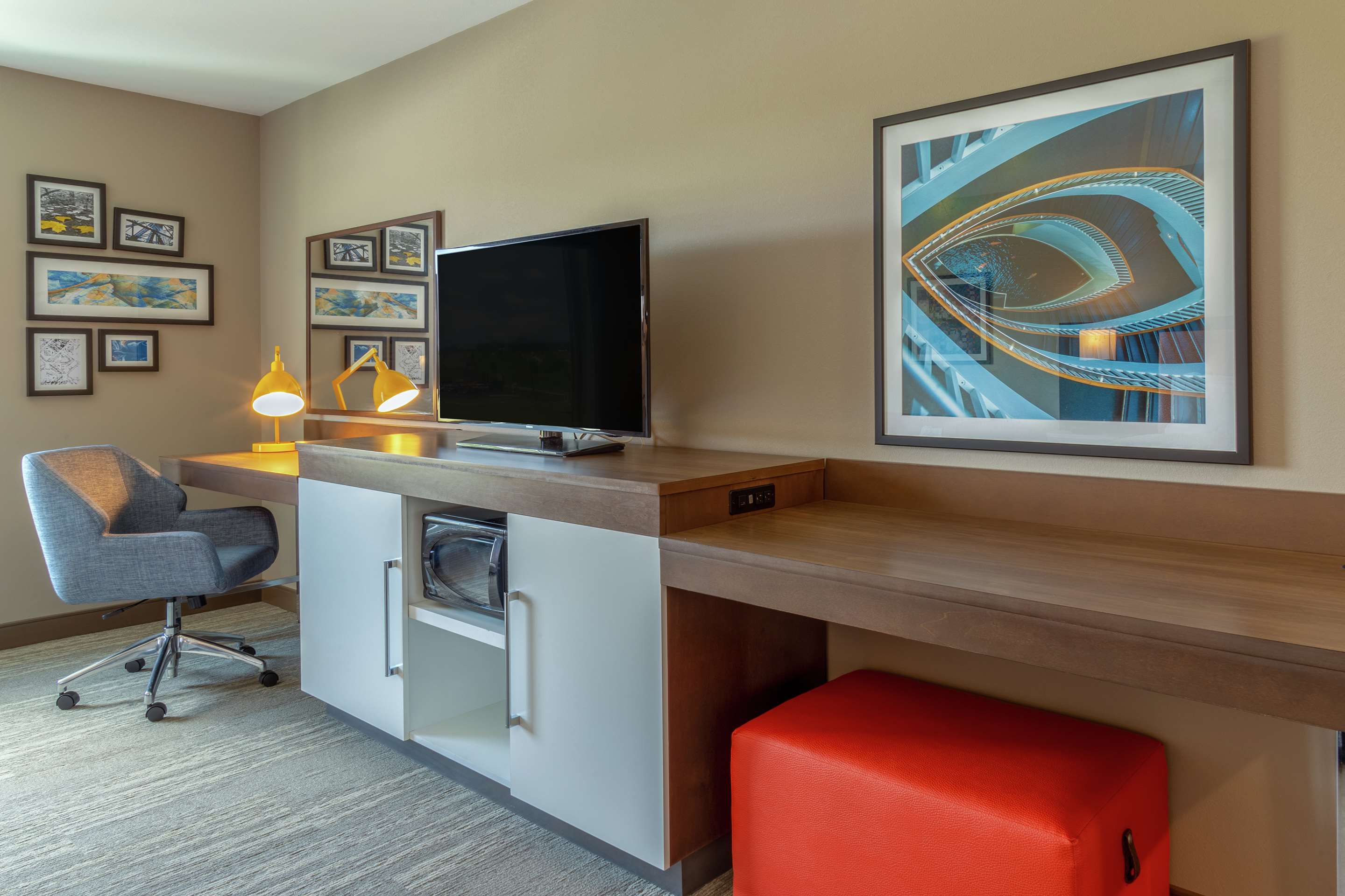 Guest room