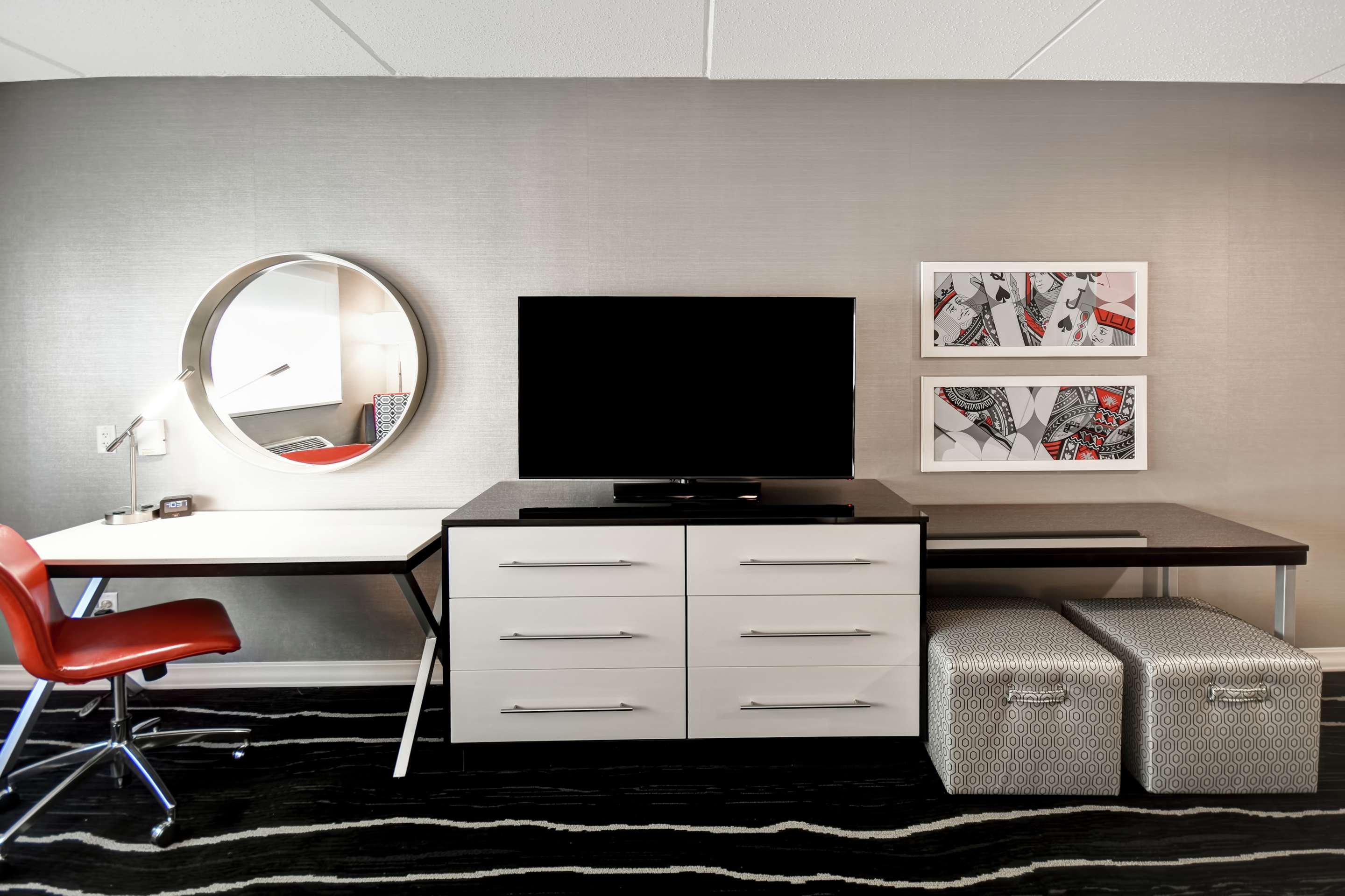 Guest room