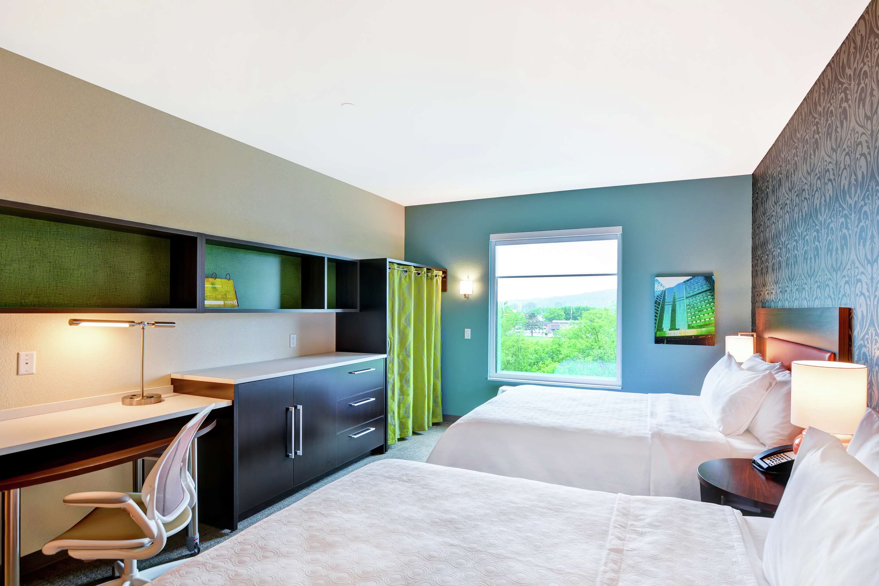 Guest room