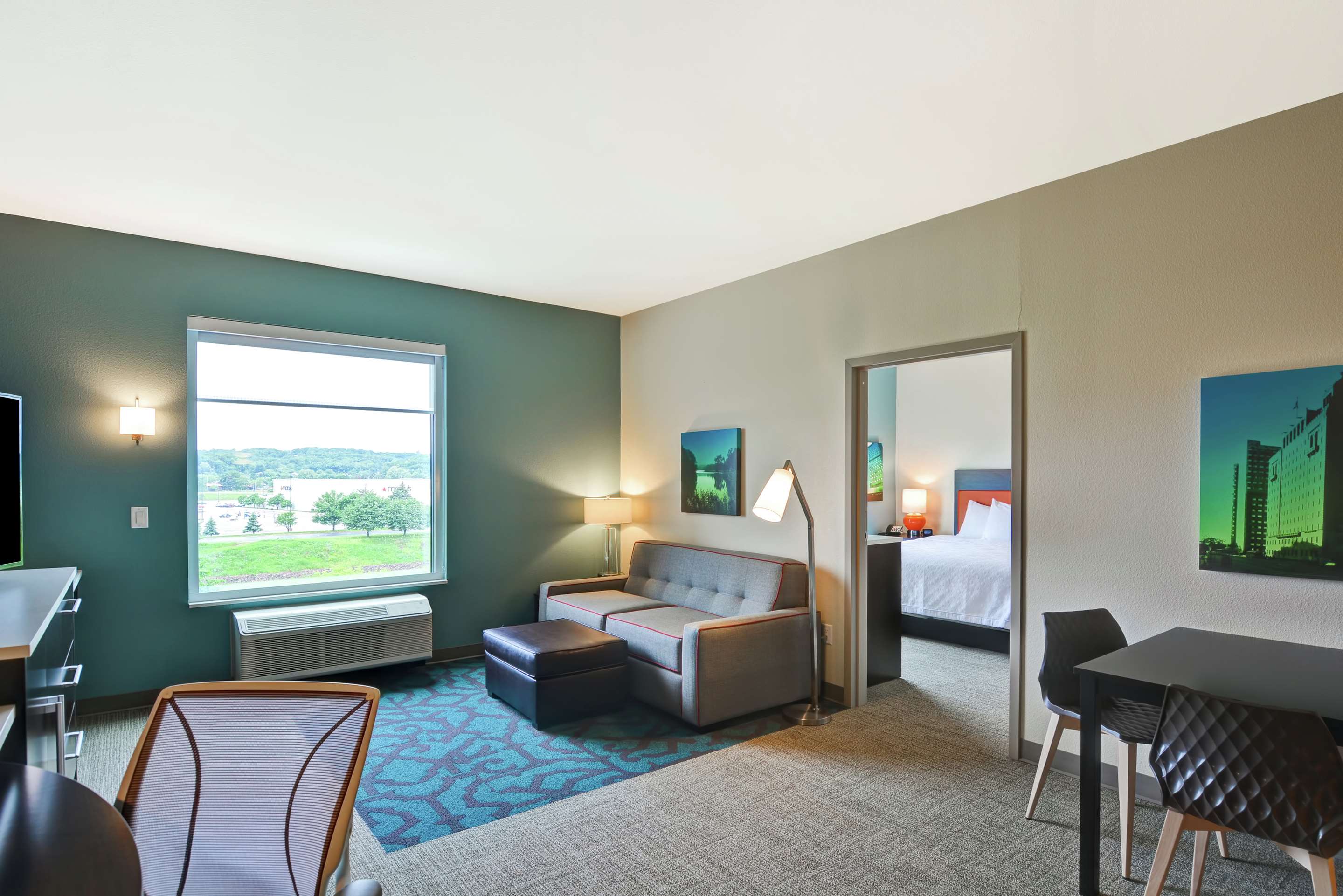 Guest room