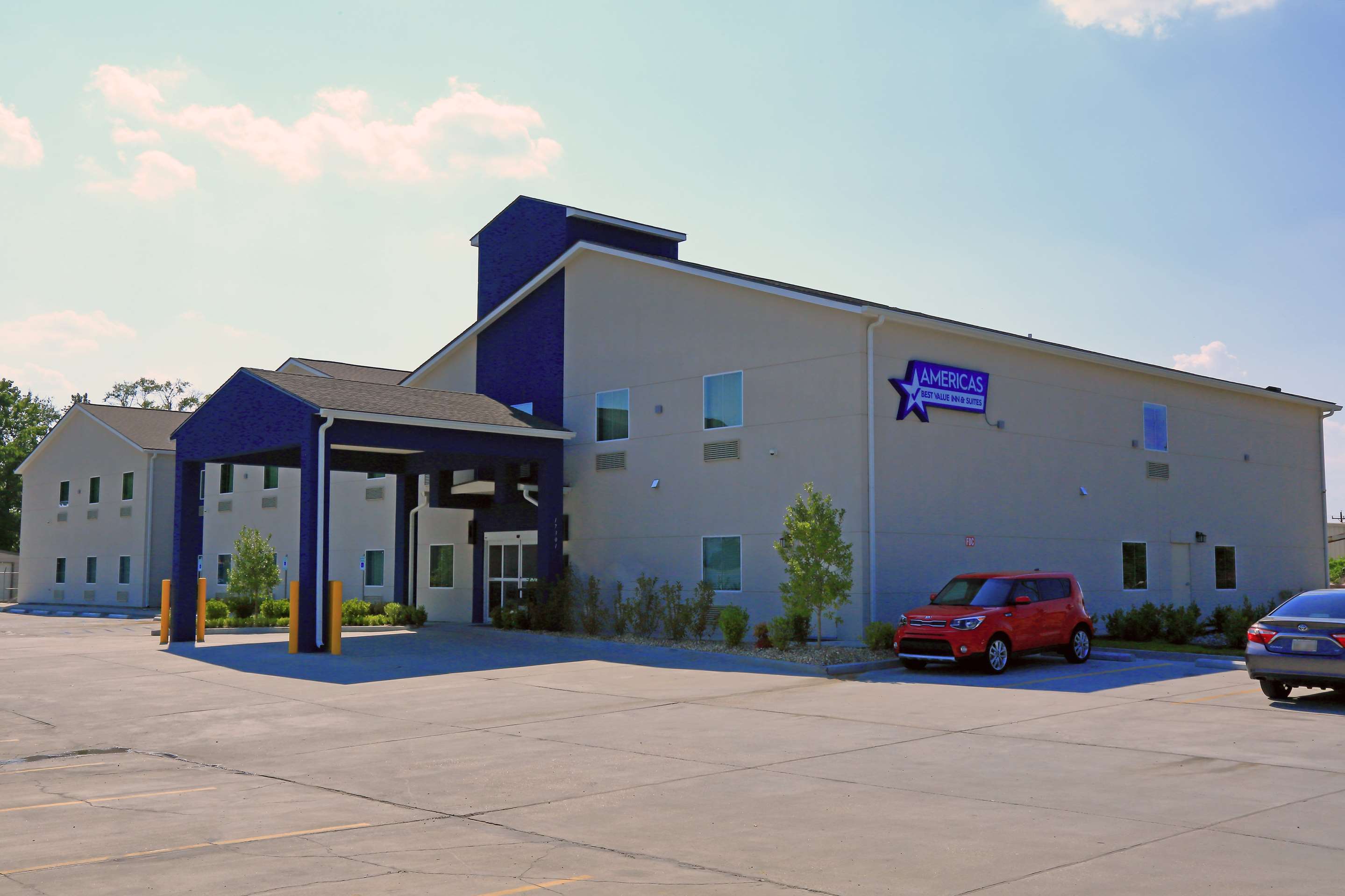 Front Exterior | Americas Best Value Inn & Suites Prairieville