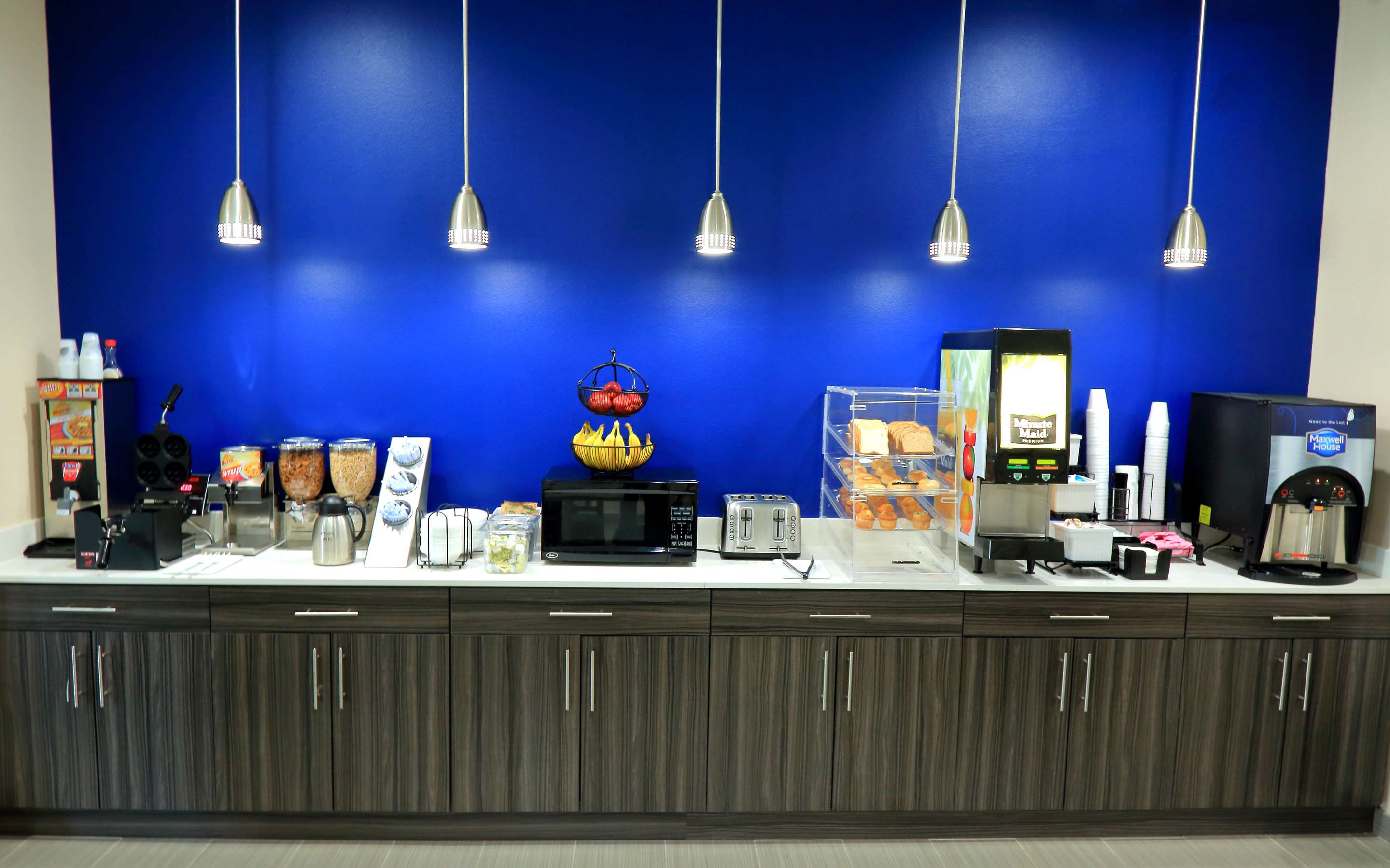 Breakfast Area | Americas Best Value Inn & Suites Prairieville