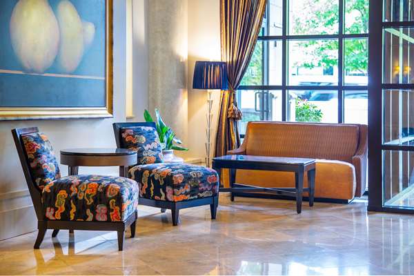  - Paramount Hotel Portland