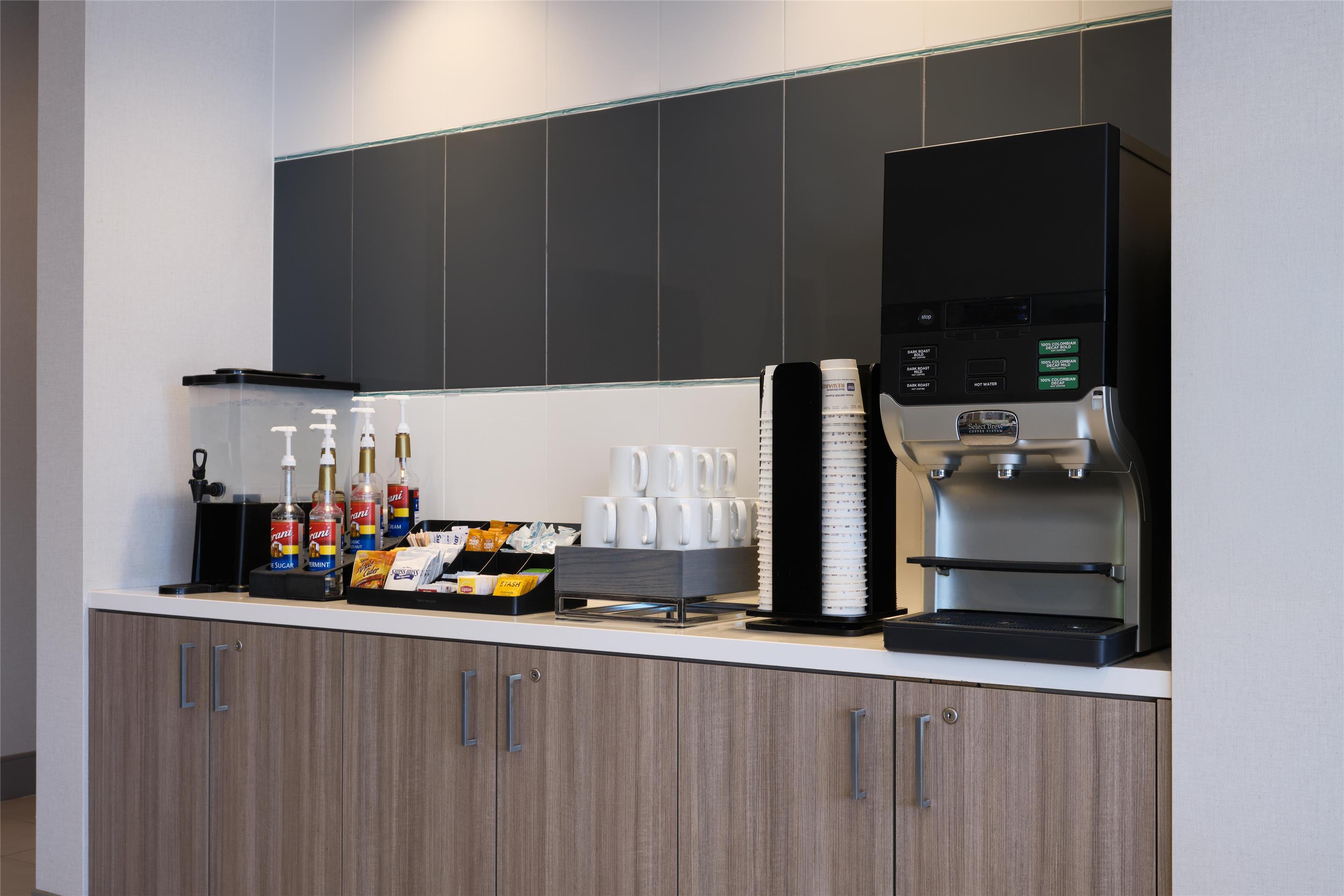 Coffee Station | Best Western Premier Hotel at Fisher's Landing