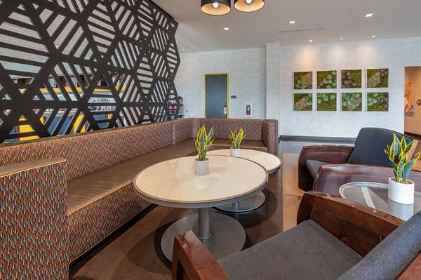 Amenities - GLo Best Western Lexington Hotel - I-64 & I-75, Exit 115