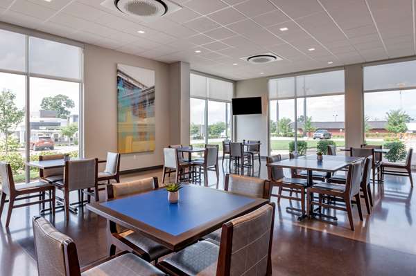 Amenities - GLo Best Western Lexington Hotel - I-64 & I-75, Exit 115
