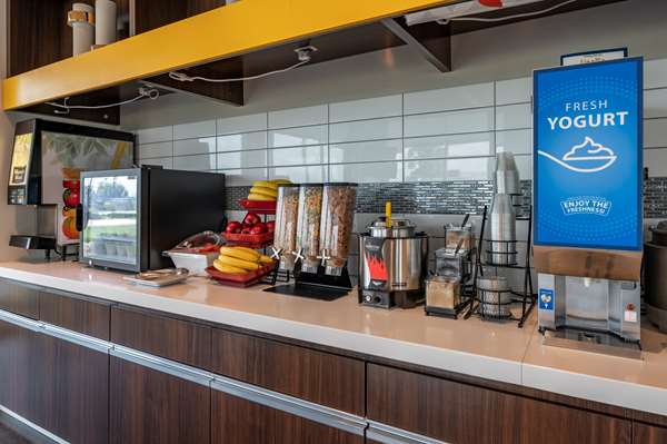 Amenities - GLo Best Western Lexington Hotel - I-64 & I-75, Exit 115