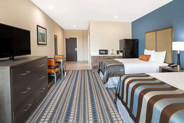 Suite - Wingate by Wyndham Hotel Corpus Christi