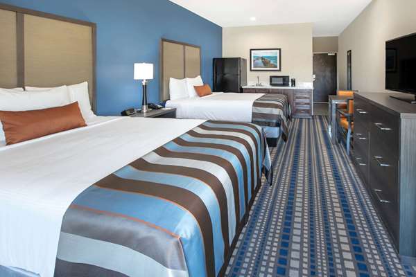Suite - Wingate by Wyndham Hotel Corpus Christi