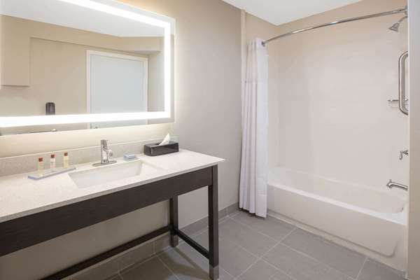  - Wingate by Wyndham Hotel Corpus Christi
