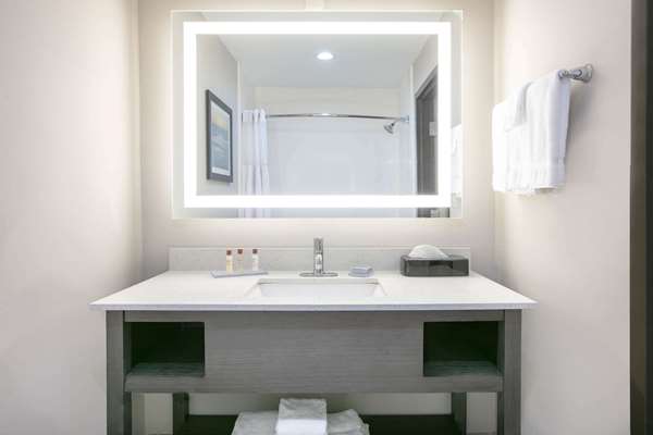  - Wingate by Wyndham Hotel Corpus Christi