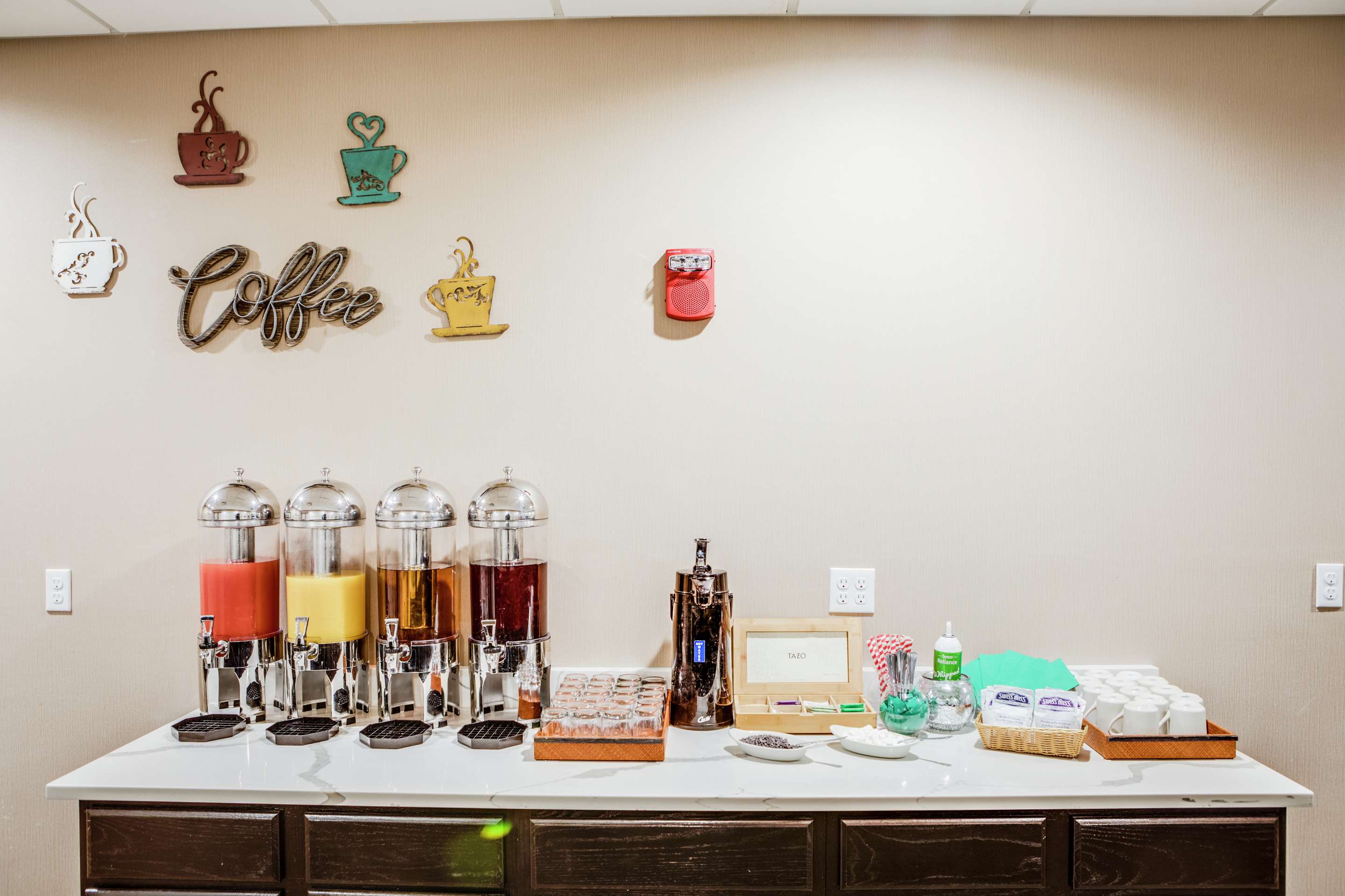 Restaurant | DoubleTree by Hilton Huntington