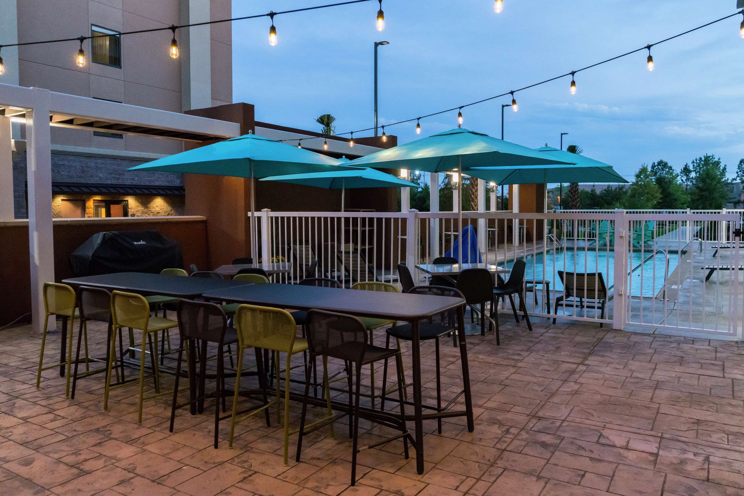 Pool | Home2 Suites by Hilton Jackson Flowood Airport Area