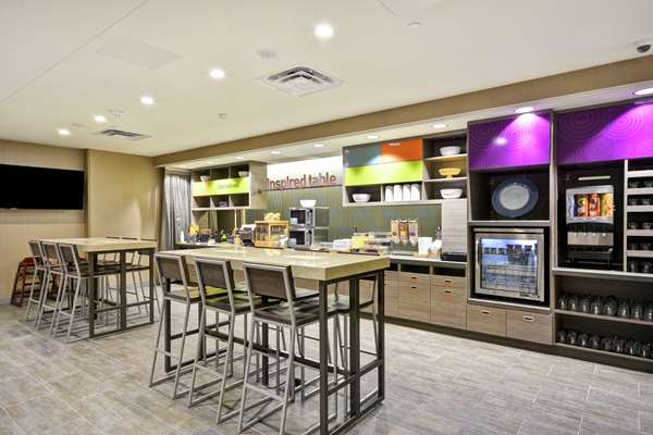 Restaurant - Home2 Suites by Hilton Plymouth
