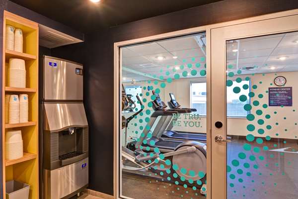 Fitness/ Exercise Room - Tru by Hilton Liverpool - I-81, Exit 25