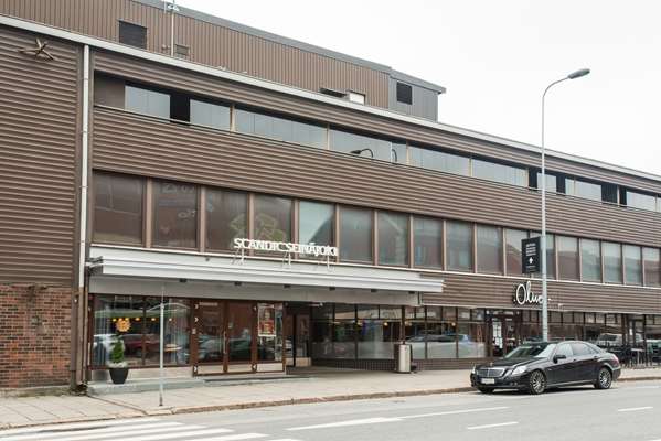 On-Site,Outdoor/Exterior,Exterior View of Building