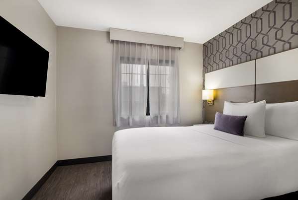  - SureStay Collection by Best Western Sunset West Hotel Hollywood