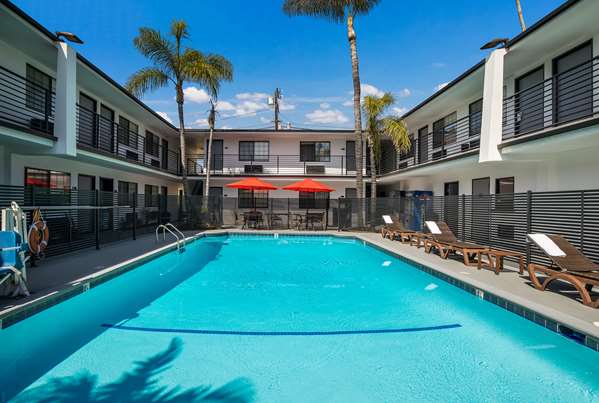 Pool - SureStay Collection by Best Western Sunset West Hotel Hollywood