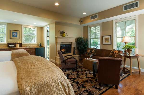 Suite - MacArthur Place Inn & Spa Sonoma