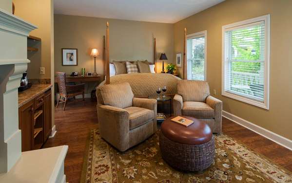 Suite - MacArthur Place Inn & Spa Sonoma