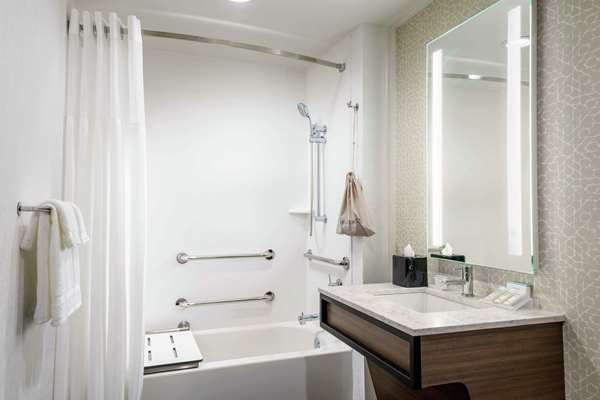  - Hilton Garden Inn Downtown Annapolis