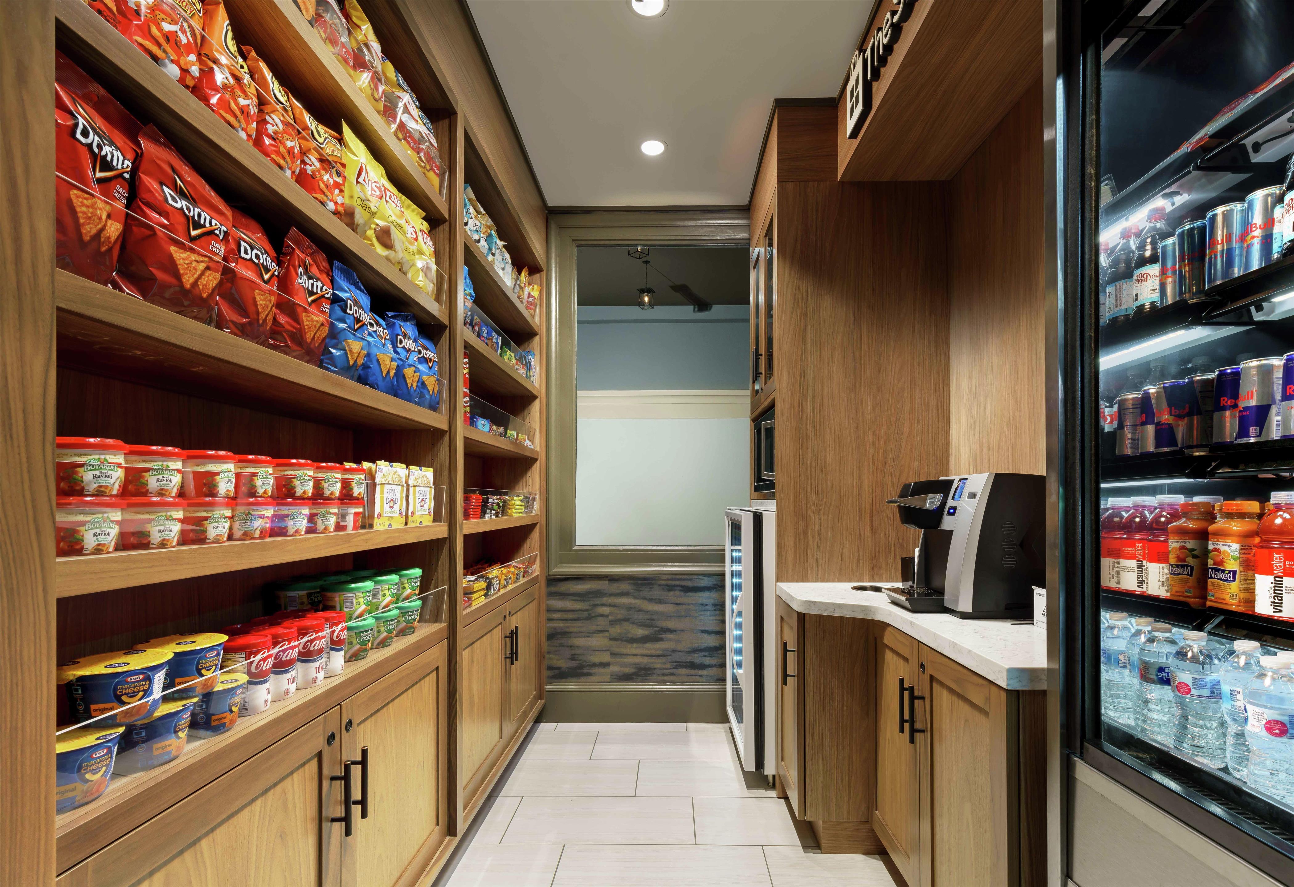 Restaurant | Hilton Garden Inn Annapolis Downtown