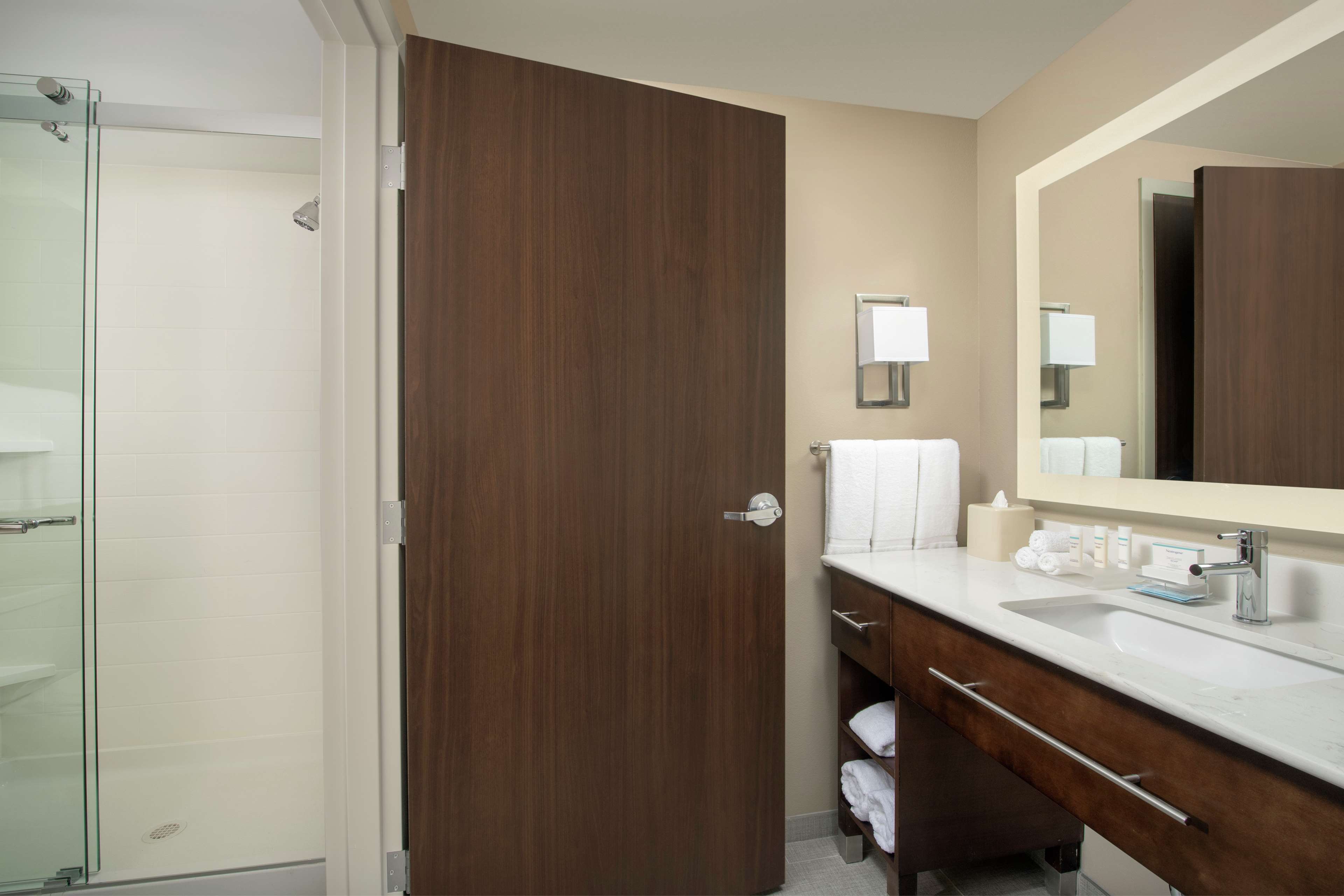 Homewood Suites by Hilton Austin Downtown, TX Room Type - 1 KING 1BDRM SUITE NONSMOK